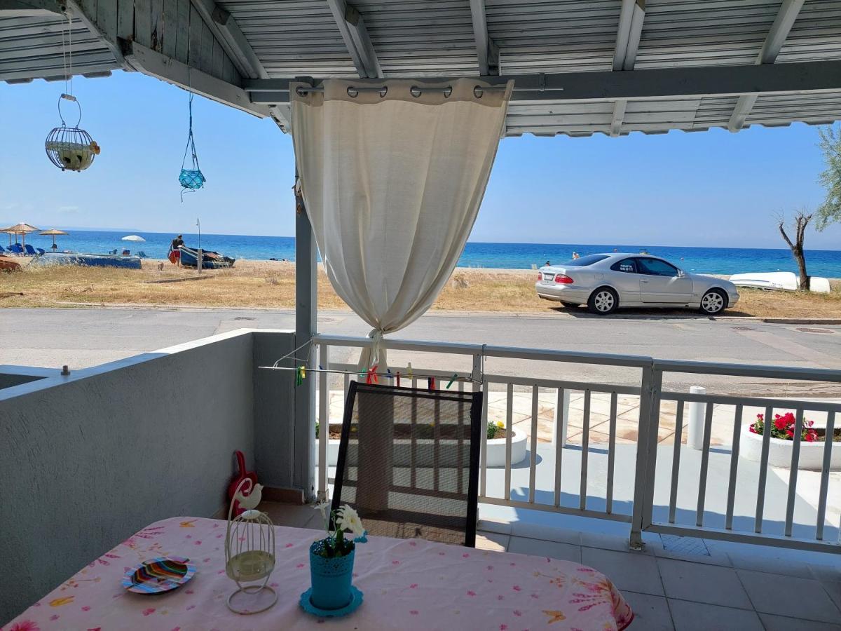 Vasileiadou Coastal Rooms فلوغيتا المظهر الخارجي الصورة