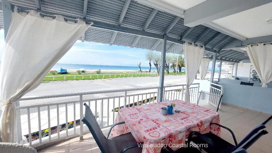 Vasileiadou Coastal Rooms فلوغيتا المظهر الخارجي الصورة